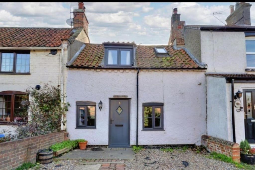 Cosy Cottage Blundeston Экстерьер фото